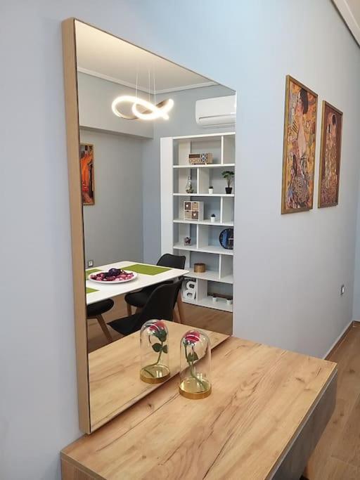 Apartamento Urban House Aiolou Atenas Exterior foto
