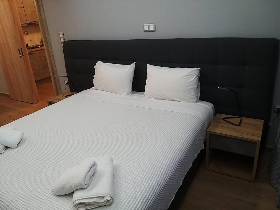 Apartamento Urban House Aiolou Atenas Exterior foto